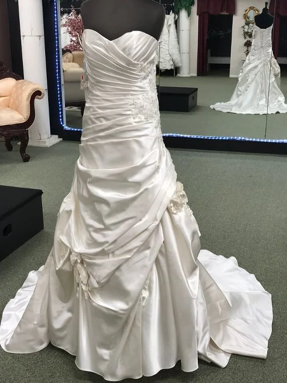 Don’t Miss Out Alfred Angelo 2453