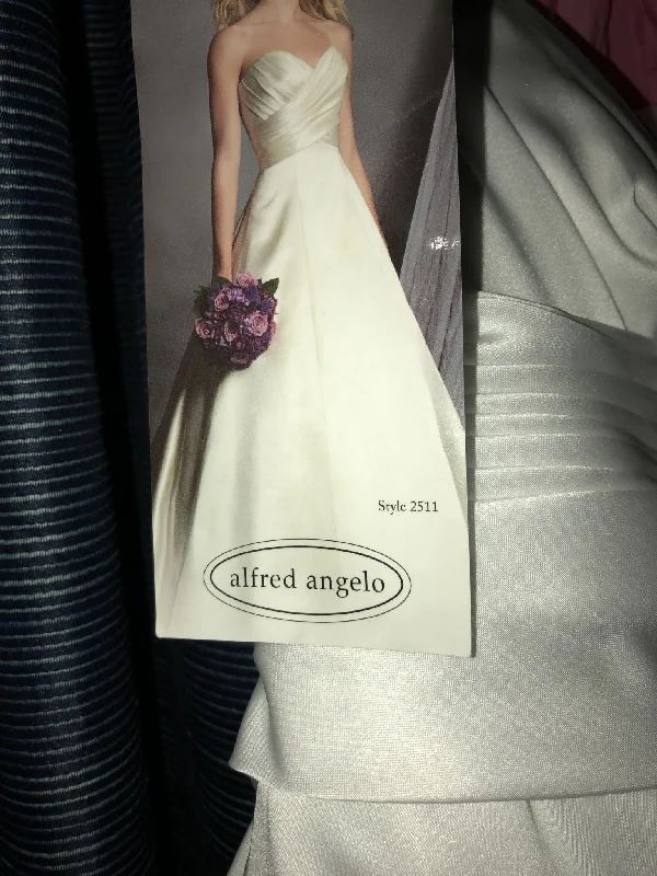 Today’s Deal Alfred Angelo 2511