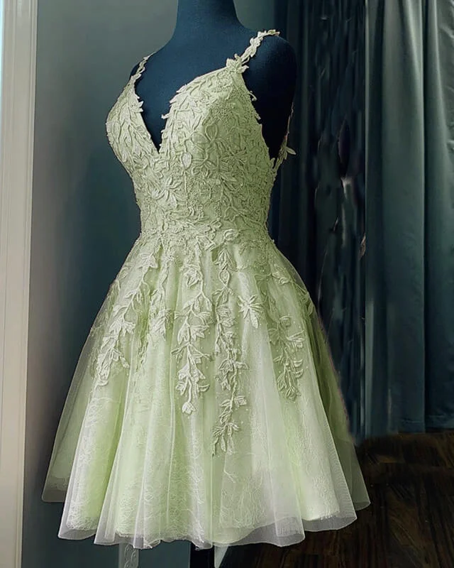Crazy Deals Short Lace Homecoming Dresses V Neck