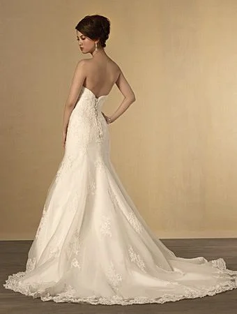 Closeout Sale Alfred Angelo 2438, BRAND NEW!