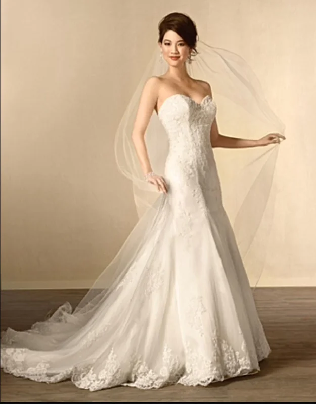 Weekend Special Alfred Angelo 2438