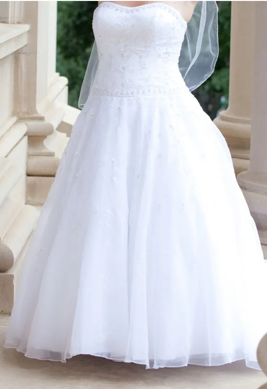 Seasonal Clearance Oleg Cassini CT258