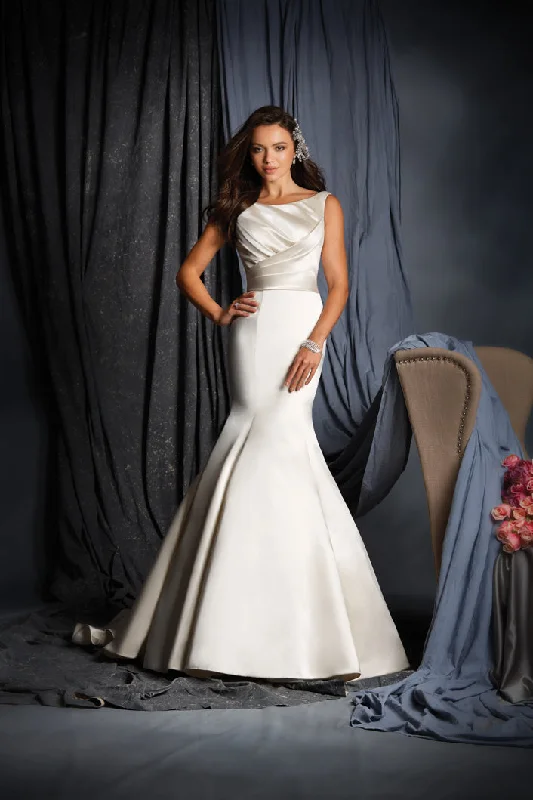 Super Bargain Alfred Angelo 2509