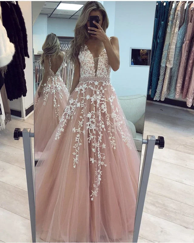 Quick Sale Elegant Prom Dresses Tulle V Neck Floor Length Ball Gown Appliques