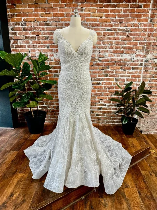 Hot Deal Allure Bridals C550