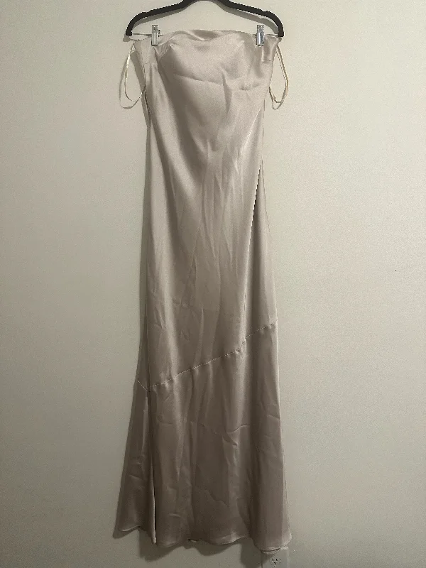 Markdowns Revelry Leo