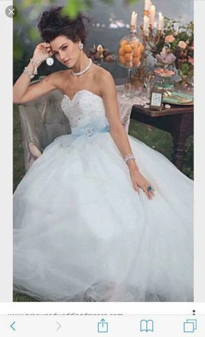 Mega Deal Alfred Angelo 246