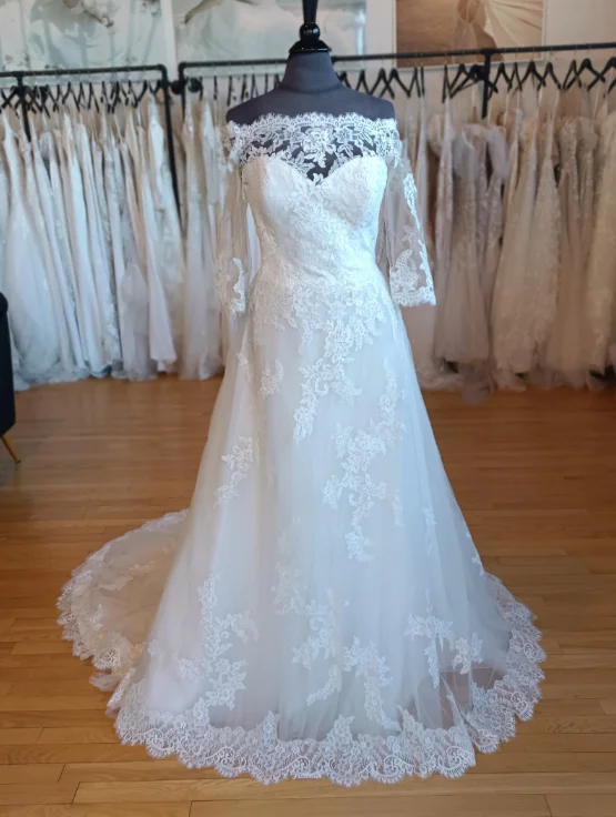 Unbeatable Prices Pronovias Kimba