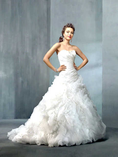 Closeout Alfred Angelo 2311