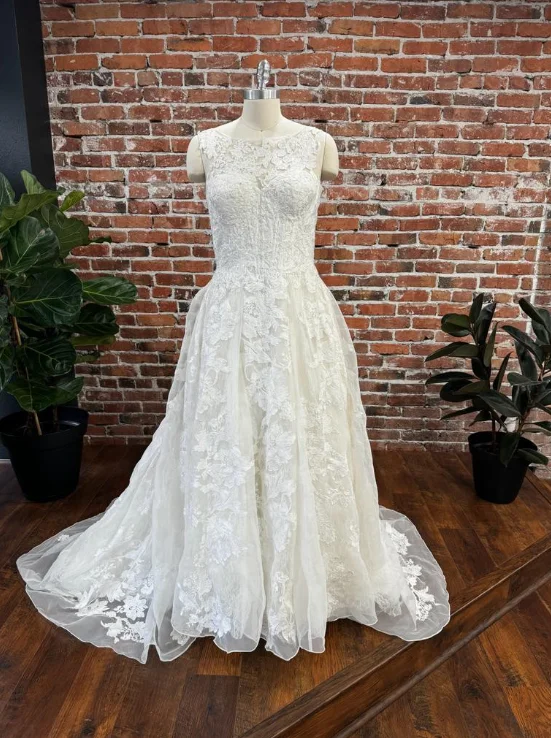 Extra Savings Oleg Cassini CWG658