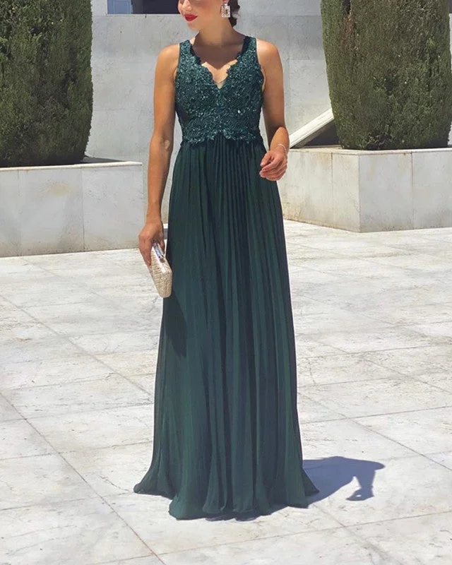 Special Discount Lace Appliques V Neck Bridesmaid Dresses Floor Length
