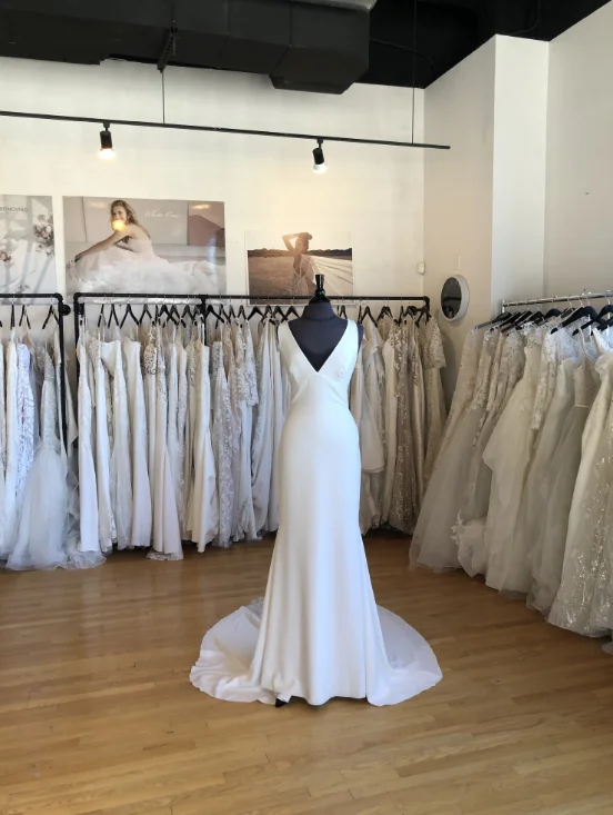 Extra Savings Pronovias Aquila
