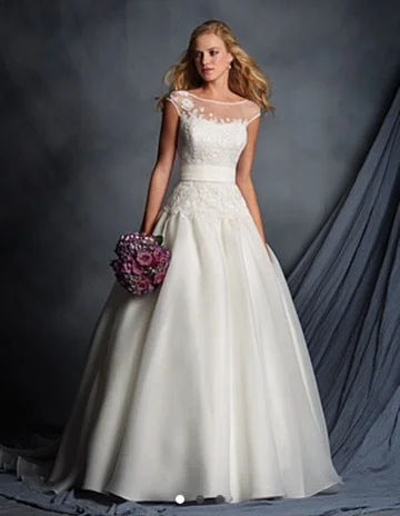 Closeout Alfred Angelo 2518