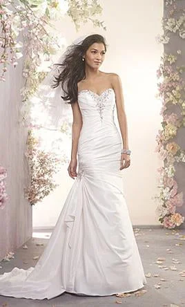 Loyalty Reward Alfred Angelo 2404