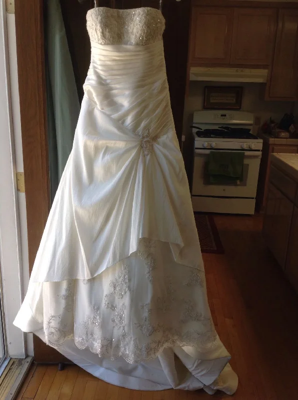 Incredible Offers Alfred Angelo 2232