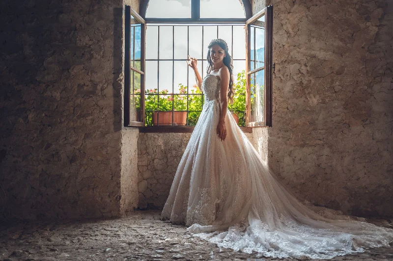 Bargain Bin Maggie Sottero Tristan 9MC914 Champagne