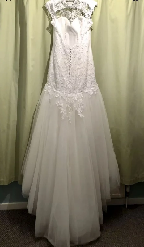 Season Finale Sale Alfred Angelo 2454