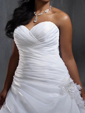 Closeout Sale Alfred Angelo 2353