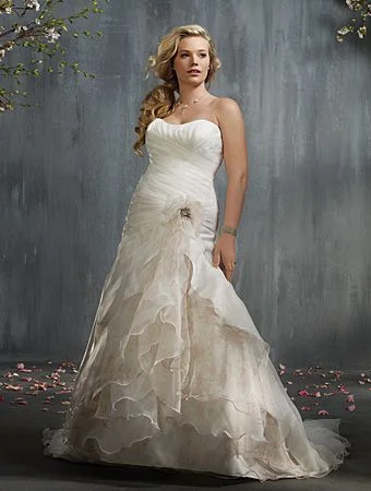 Grand Opening Sale Alfred Angelo 2329W