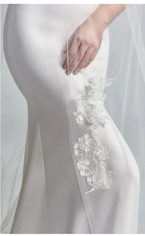 Deal Mania Pronovias 2940 long mantilla