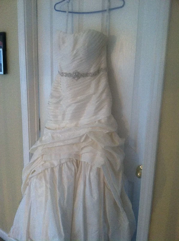 Price Blitz Alfred Angelo 2168c