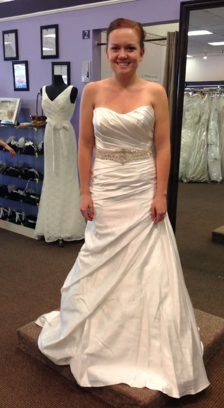 Exclusive Offers Alfred Angelo 2384