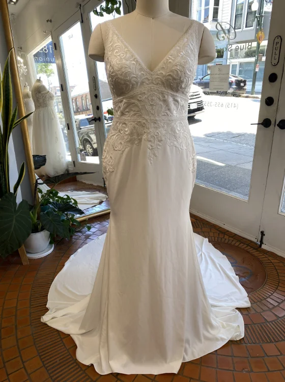 Limited Stock Maggie Sottero Calista Lynette