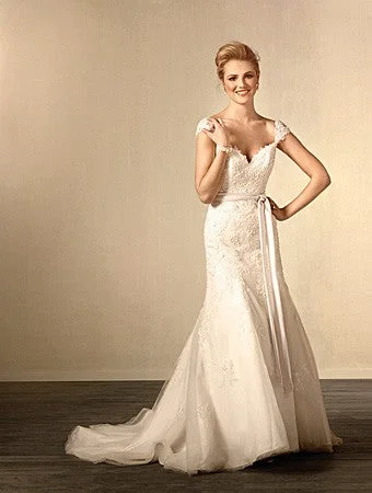 Amazing Deals Alfred Angelo 2440