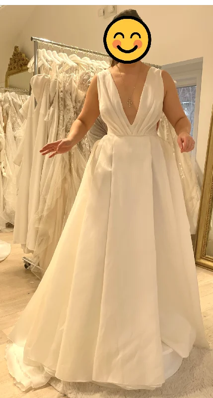 Final Clearance Pronovias Oscar