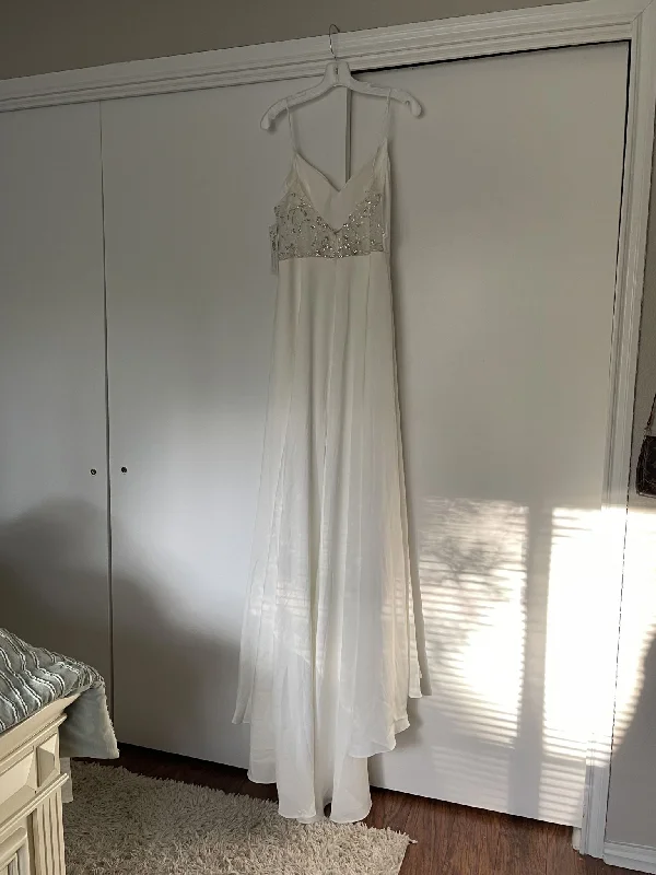 Special Savings David's Bridal Spg Crepe Aline with beads