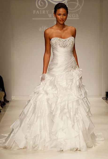 Must-Have Deals Alfred Angelo 215