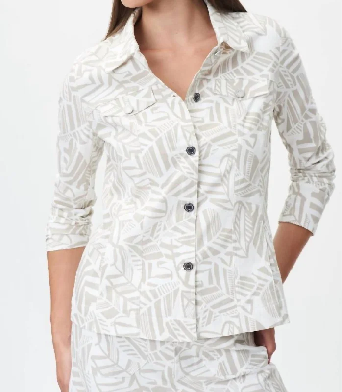 Deal Dash Printed Denim Jacket In Vanilla Moonstone