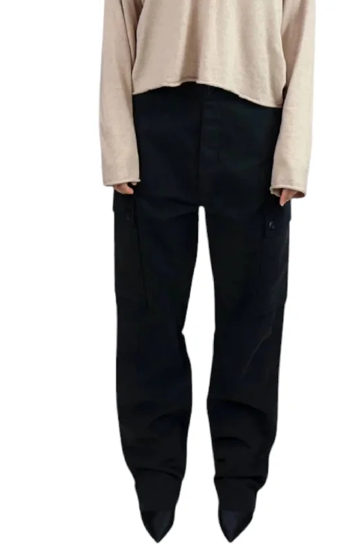 Deal Zone Cargo Pants In Black