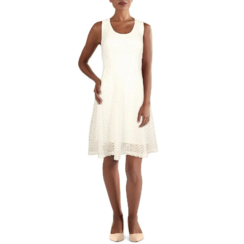 Daily Deals Signature By Robbie Bee Womens Petites Lace Sleeveless Fit & Flare Dress